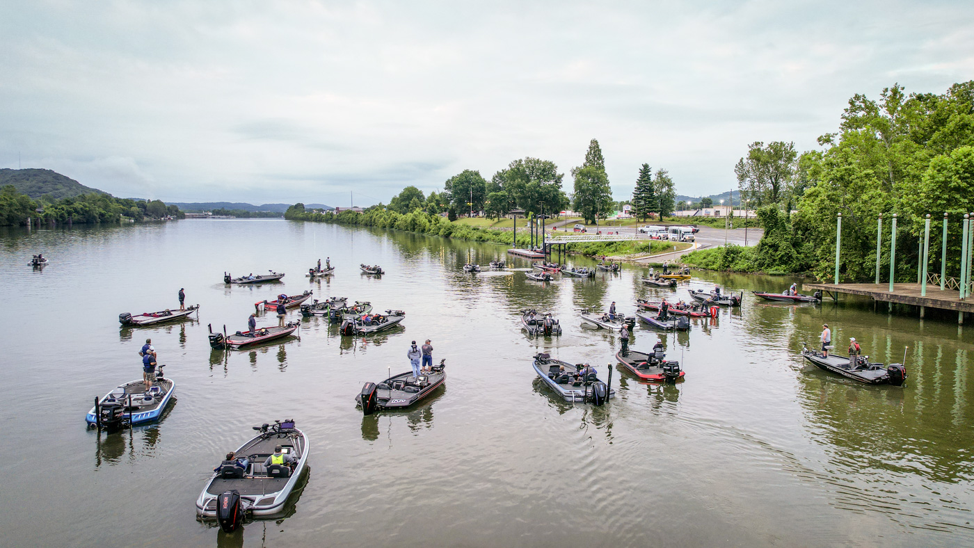 Read more about the article Marshall Super Series: Competition begins on the Kanawha River